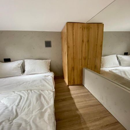 Leogrand Apartments On Filatova 12 Лвив Екстериор снимка