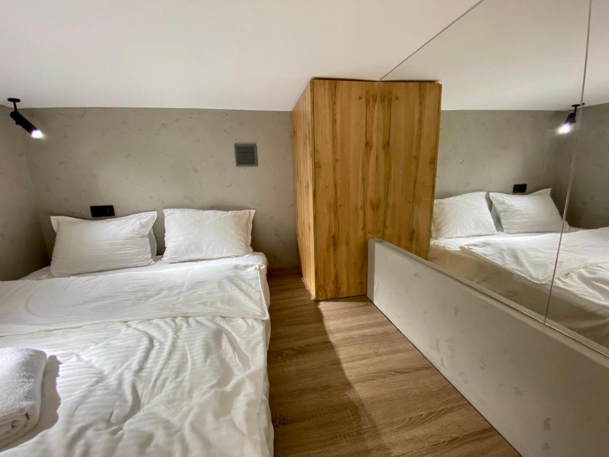 Leogrand Apartments On Filatova 12 Лвив Екстериор снимка